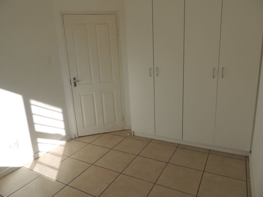 To Let 2 Bedroom Property for Rent in Stellendale Western Cape